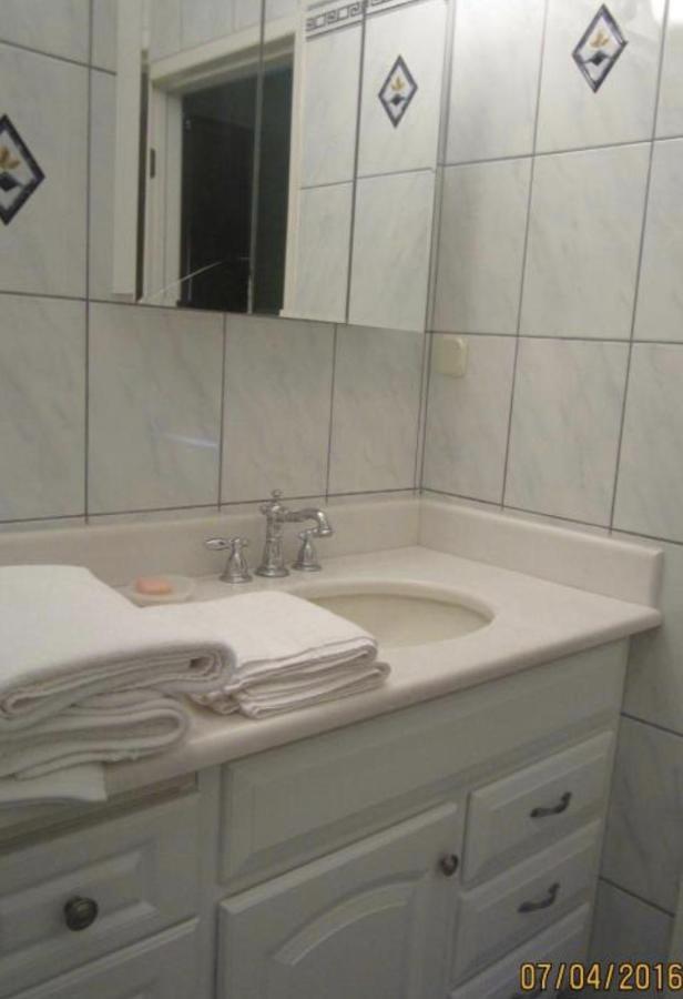 אומיס Apartments Lozina On The Beach מראה חיצוני תמונה