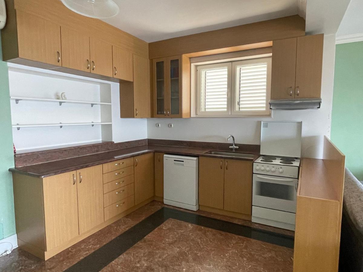 אומיס Apartments Lozina On The Beach מראה חיצוני תמונה