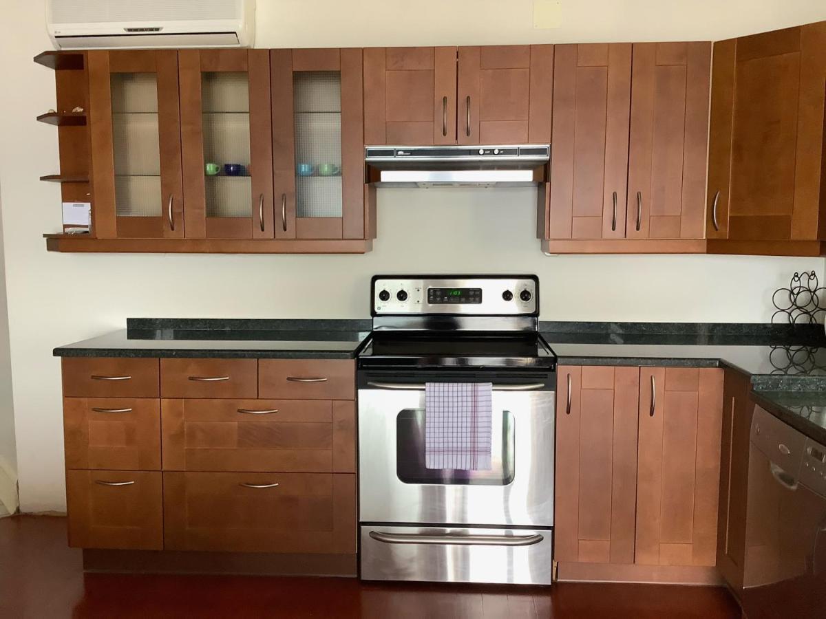 אומיס Apartments Lozina On The Beach מראה חיצוני תמונה