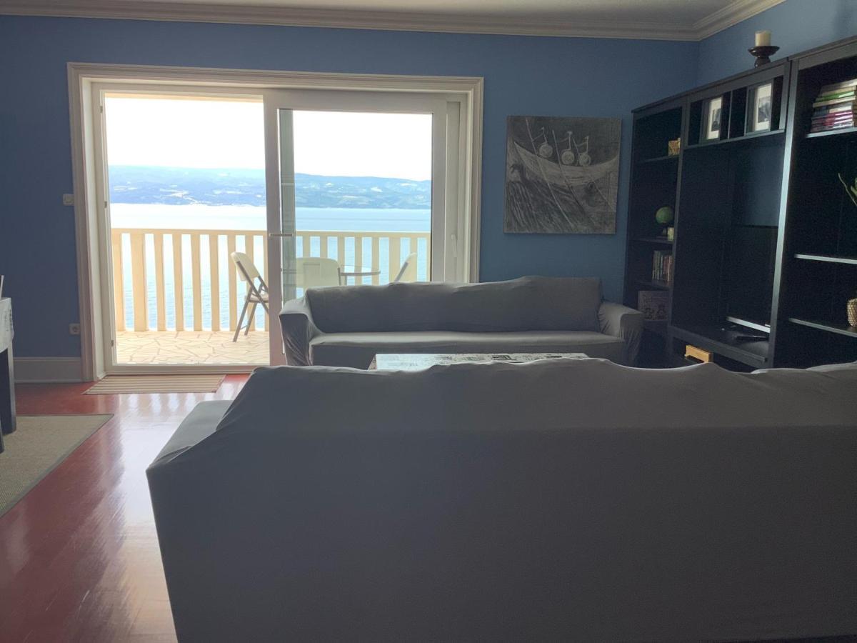 אומיס Apartments Lozina On The Beach מראה חיצוני תמונה