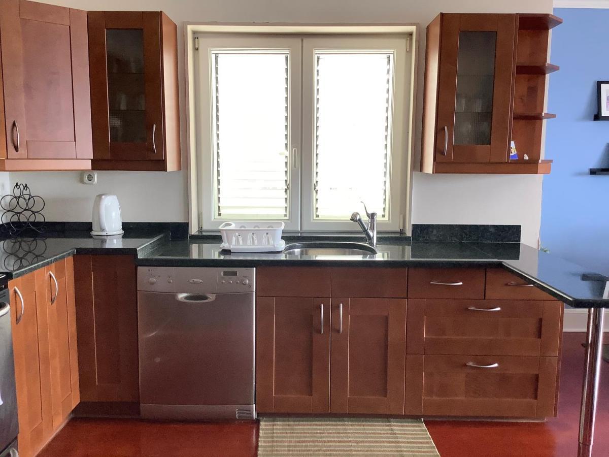 אומיס Apartments Lozina On The Beach מראה חיצוני תמונה